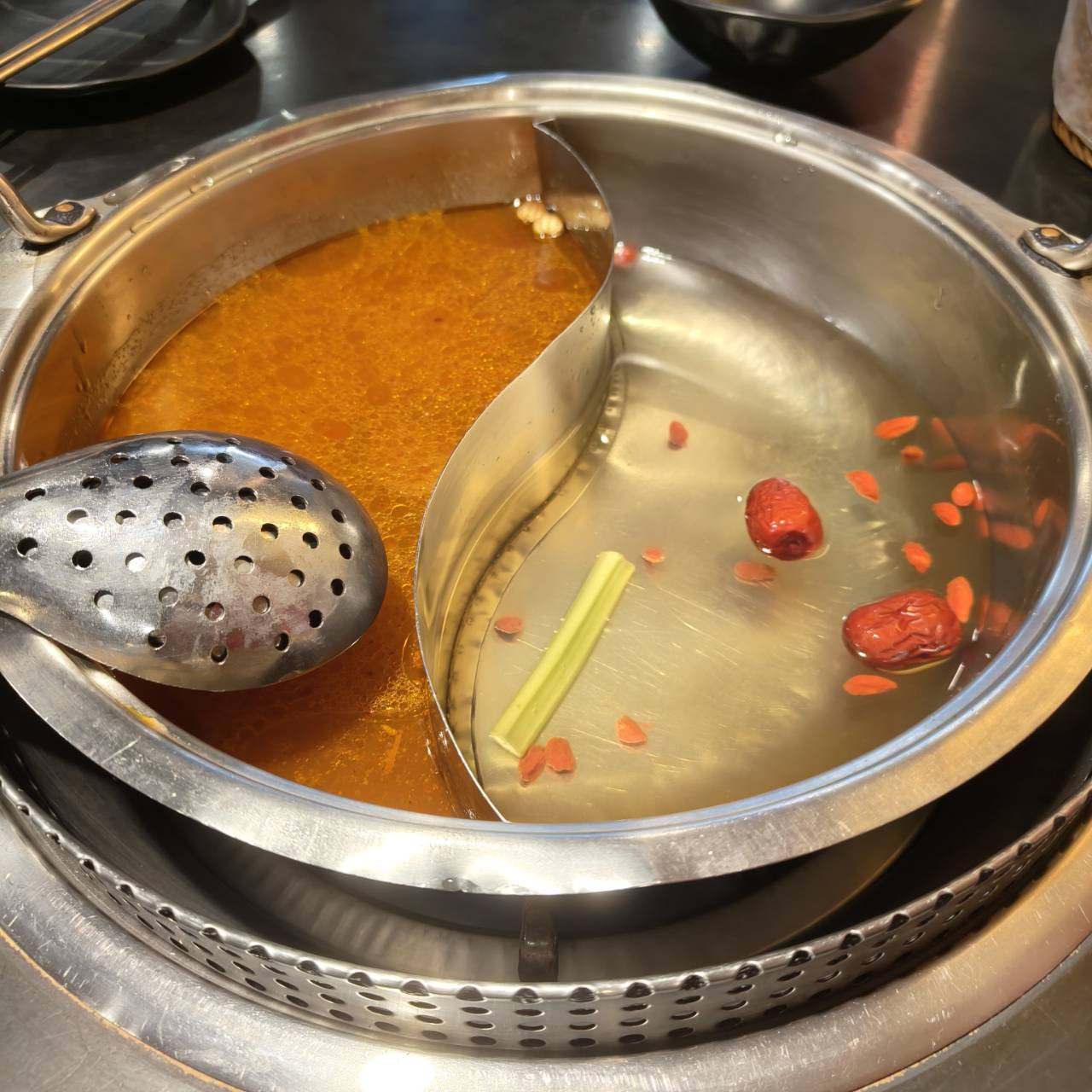馬辣鴛鴦鍋 湯頭