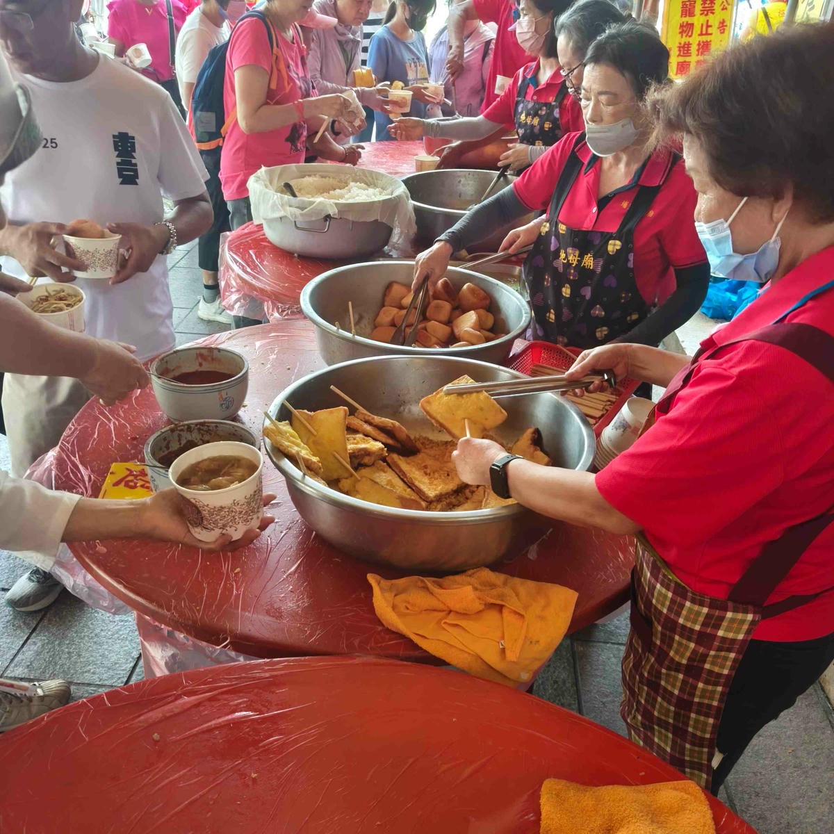 寶湖宮天地堂地母廟 平安餐