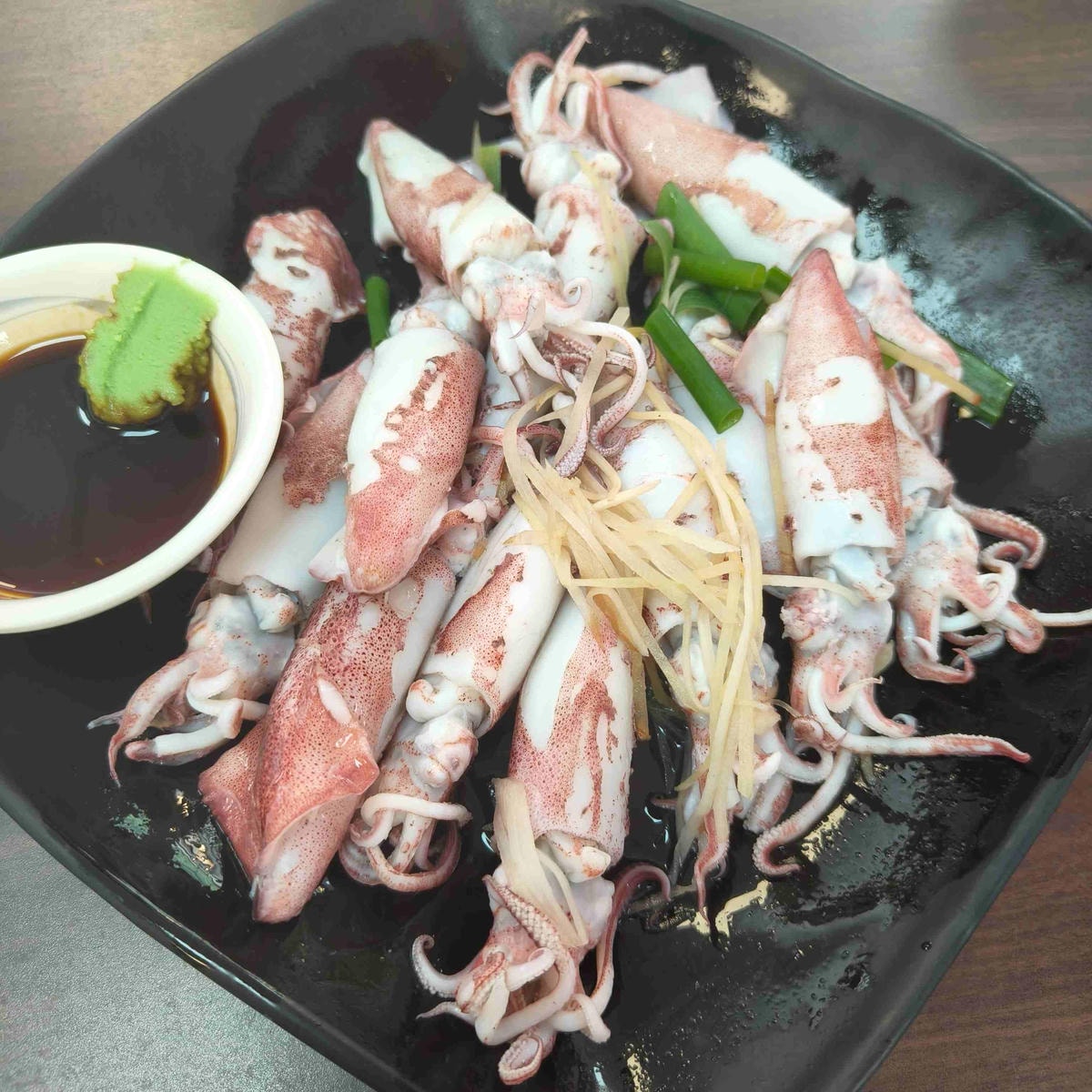 阿輝海產 川燙小卷
